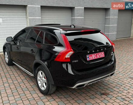 Черный Вольво V60 Cross Country, объемом двигателя 2.5 л и пробегом 168 тыс. км за 14499 $, фото 60 на Automoto.ua