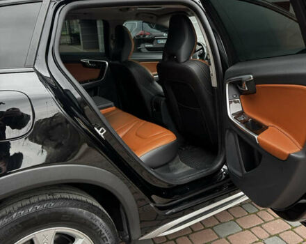 Черный Вольво V60 Cross Country, объемом двигателя 2.5 л и пробегом 168 тыс. км за 14499 $, фото 44 на Automoto.ua