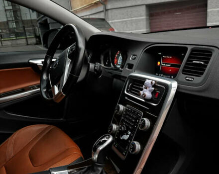 Черный Вольво V60 Cross Country, объемом двигателя 2.5 л и пробегом 168 тыс. км за 14499 $, фото 46 на Automoto.ua