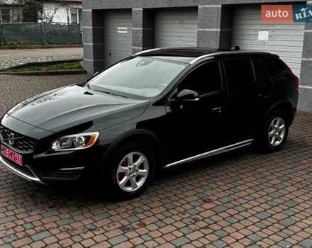 Черный Вольво V60 Cross Country, объемом двигателя 2.5 л и пробегом 168 тыс. км за 14499 $, фото 3 на Automoto.ua