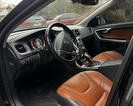 Черный Вольво V60 Cross Country, объемом двигателя 2.5 л и пробегом 168 тыс. км за 14499 $, фото 49 на Automoto.ua