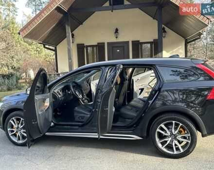 Черный Вольво V60 Cross Country, объемом двигателя 1.97 л и пробегом 139 тыс. км за 18900 $, фото 37 на Automoto.ua