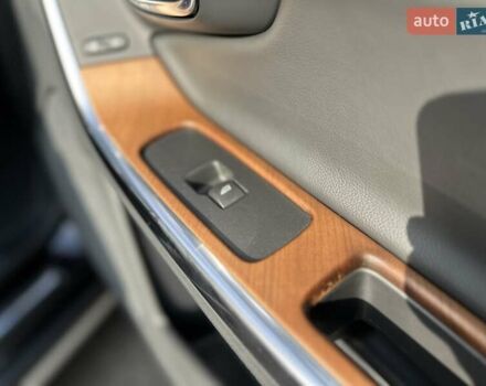 Черный Вольво V60 Cross Country, объемом двигателя 1.97 л и пробегом 139 тыс. км за 18900 $, фото 76 на Automoto.ua