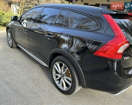 Черный Вольво V60 Cross Country, объемом двигателя 1.97 л и пробегом 139 тыс. км за 18900 $, фото 8 на Automoto.ua