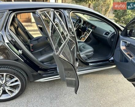 Черный Вольво V60 Cross Country, объемом двигателя 1.97 л и пробегом 139 тыс. км за 18900 $, фото 36 на Automoto.ua