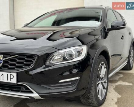 Вольво V60 Cross Country 2018 в Сарнах на Automoto.ua Черный Вольво V60 Cross Country, объемом двигателя 2 л и пробегом 77 тыс. км за 17400 $, фото 31 на Automoto.ua