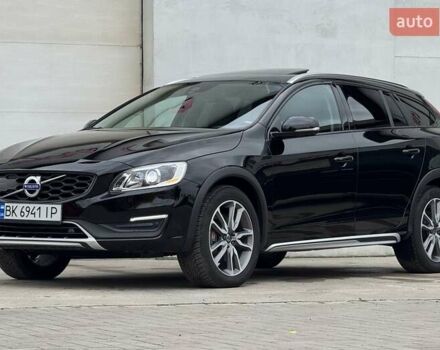 Вольво V60 Cross Country 2018 в Сарнах на Automoto.ua Черный Вольво V60 Cross Country, объемом двигателя 2 л и пробегом 77 тыс. км за 17400 $, фото 22 на Automoto.ua