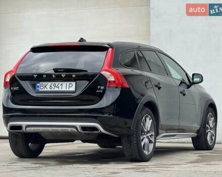 Вольво V60 Cross Country 2018 в Сарнах на Automoto.ua Черный Вольво V60 Cross Country, объемом двигателя 2 л и пробегом 77 тыс. км за 17400 $, фото 36 на Automoto.ua