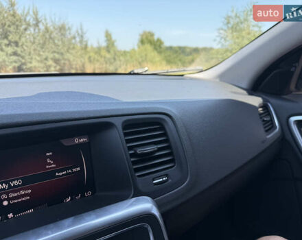 Черный Вольво V60 Cross Country, объемом двигателя 2 л и пробегом 198 тыс. км за 17500 $, фото 2 на Automoto.ua