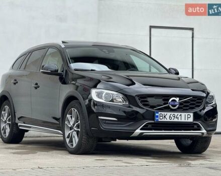 Вольво V60 Cross Country 2018 в Сарнах на Automoto.ua Черный Вольво V60 Cross Country, объемом двигателя 2 л и пробегом 77 тыс. км за 17400 $, фото 29 на Automoto.ua
