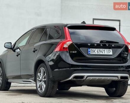 Вольво V60 Cross Country 2018 в Сарнах на Automoto.ua Черный Вольво V60 Cross Country, объемом двигателя 2 л и пробегом 77 тыс. км за 17400 $, фото 35 на Automoto.ua