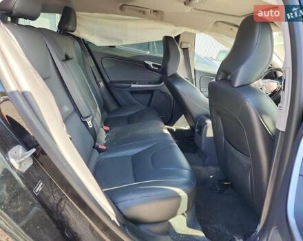 Черный Вольво V60 Cross Country, объемом двигателя 2 л и пробегом 96 тыс. км за 3000 $, фото 7 на Automoto.ua