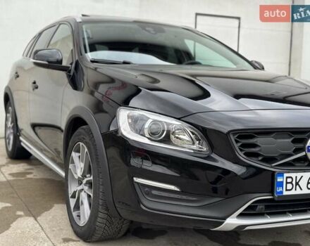 Вольво V60 Cross Country 2018 в Сарнах на Automoto.ua Черный Вольво V60 Cross Country, объемом двигателя 2 л и пробегом 77 тыс. км за 17400 $, фото 30 на Automoto.ua