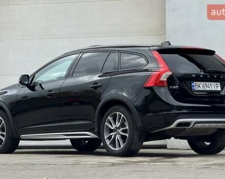 Вольво V60 Cross Country 2018 в Сарнах на Automoto.ua Черный Вольво V60 Cross Country, объемом двигателя 2 л и пробегом 77 тыс. км за 17400 $, фото 5 на Automoto.ua