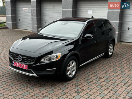 Черный Вольво V60 Cross Country, объемом двигателя 2.5 л и пробегом 168 тыс. км за 14499 $, фото 1 на Automoto.ua