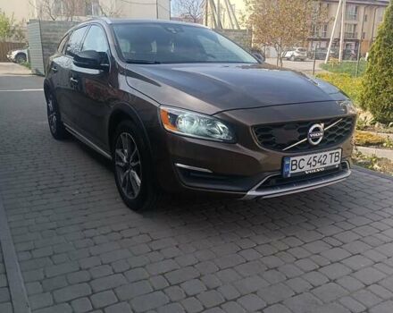 Коричневий Вольво V60 Cross Country, об'ємом двигуна 0 л та пробігом 132 тис. км за 20700 $, фото 25 на Automoto.ua