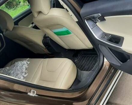 Коричневый Вольво V60 Cross Country, объемом двигателя 2 л и пробегом 215 тыс. км за 18900 $, фото 33 на Automoto.ua