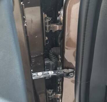 Коричневый Вольво V60 Cross Country, объемом двигателя 2 л и пробегом 215 тыс. км за 18900 $, фото 17 на Automoto.ua