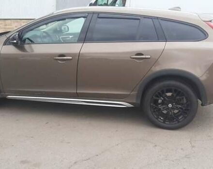 Коричневый Вольво V60 Cross Country, объемом двигателя 2 л и пробегом 215 тыс. км за 18900 $, фото 38 на Automoto.ua