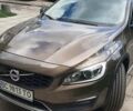 Коричневый Вольво V60 Cross Country, объемом двигателя 2 л и пробегом 215 тыс. км за 18900 $, фото 1 на Automoto.ua