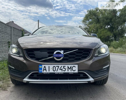 Коричневый Вольво V60 Cross Country, объемом двигателя 2 л и пробегом 90 тыс. км за 29750 $, фото 10 на Automoto.ua