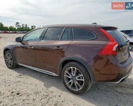 Коричневый Вольво V60 Cross Country, объемом двигателя 2 л и пробегом 80 тыс. км за 2500 $, фото 1 на Automoto.ua
