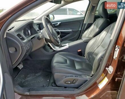 Коричневый Вольво V60 Cross Country, объемом двигателя 2 л и пробегом 80 тыс. км за 2500 $, фото 6 на Automoto.ua
