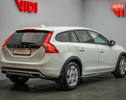 Вольво V60 Cross Country, объемом двигателя 2.4 л и пробегом 154 тыс. км за 20789 $, фото 1 на Automoto.ua