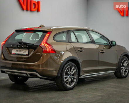 Вольво V60 Cross Country, об'ємом двигуна 2.4 л та пробігом 81 тис. км за 21291 $, фото 1 на Automoto.ua