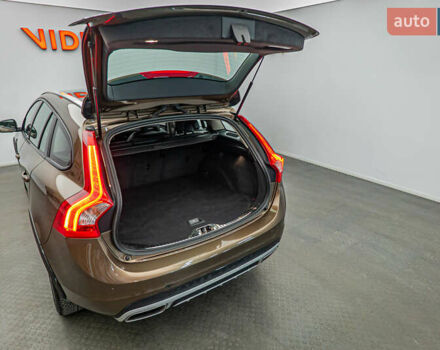 Вольво V60 Cross Country, об'ємом двигуна 2.4 л та пробігом 81 тис. км за 21291 $, фото 6 на Automoto.ua