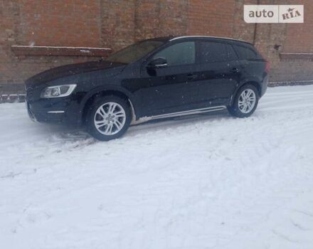 Вольво V60 Cross Country, об'ємом двигуна 2.4 л та пробігом 197 тис. км за 23000 $, фото 4 на Automoto.ua