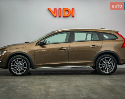 Вольво V60 Cross Country, об'ємом двигуна 2.4 л та пробігом 81 тис. км за 21291 $, фото 2 на Automoto.ua