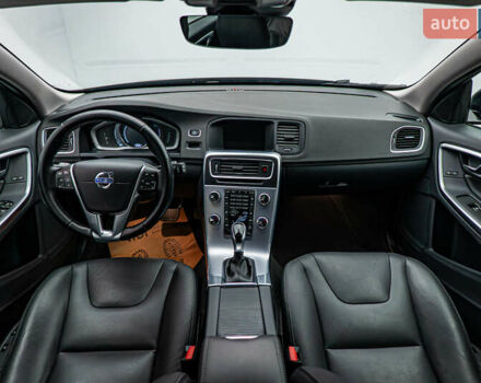 Вольво V60 Cross Country, об'ємом двигуна 2.4 л та пробігом 81 тис. км за 21291 $, фото 9 на Automoto.ua