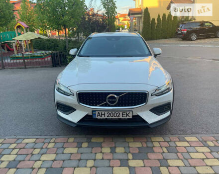 Вольво V60 Cross Country, объемом двигателя 2 л и пробегом 55 тыс. км за 39500 $, фото 3 на Automoto.ua