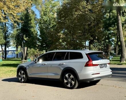 Вольво V60 Cross Country, объемом двигателя 0 л и пробегом 11 тыс. км за 43500 $, фото 13 на Automoto.ua
