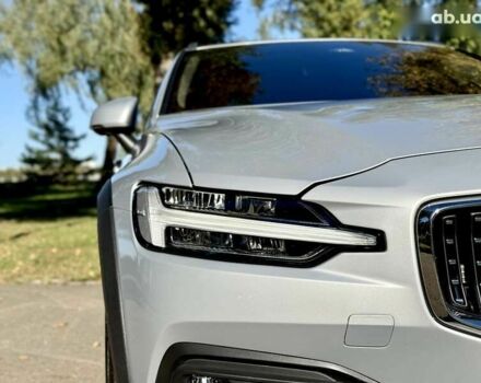 Вольво V60 Cross Country, объемом двигателя 0 л и пробегом 11 тыс. км за 43500 $, фото 9 на Automoto.ua