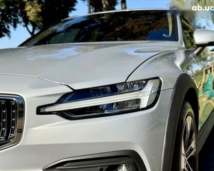 Вольво V60 Cross Country, объемом двигателя 0 л и пробегом 11 тыс. км за 43500 $, фото 8 на Automoto.ua