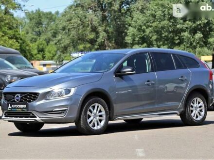 Вольво V60 Cross Country 2017 в Киеве на Automoto.ua Вольво V60 Cross Country, объемом двигателя 2 л и пробегом 244 тыс. км за 20500 $, фото 1 на Automoto.ua