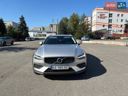 Вольво V60 Cross Country 2020 у Києві на Automoto.ua Вольво V60 Cross Country, об'ємом двигуна 2 л та пробігом 180 тис. км за 30500 $, фото 1 на Automoto.ua