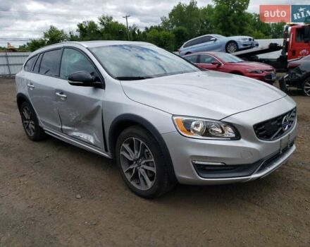 Серый Вольво V60 Cross Country, объемом двигателя 2.5 л и пробегом 40 тыс. км за 2200 $, фото 2 на Automoto.ua