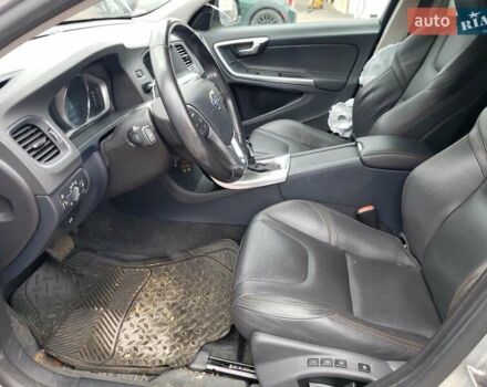 Серый Вольво V60 Cross Country, объемом двигателя 2.5 л и пробегом 40 тыс. км за 2200 $, фото 6 на Automoto.ua