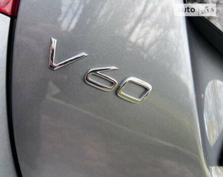 Сірий Вольво V60 Cross Country, об'ємом двигуна 2.4 л та пробігом 110 тис. км за 23700 $, фото 41 на Automoto.ua