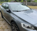 Серый Вольво V60 Cross Country, объемом двигателя 2.4 л и пробегом 172 тыс. км за 20500 $, фото 2 на Automoto.ua