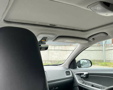 Серый Вольво V60 Cross Country, объемом двигателя 1.97 л и пробегом 225 тыс. км за 16000 $, фото 12 на Automoto.ua