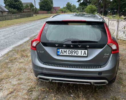 Серый Вольво V60 Cross Country, объемом двигателя 2.4 л и пробегом 172 тыс. км за 20500 $, фото 4 на Automoto.ua