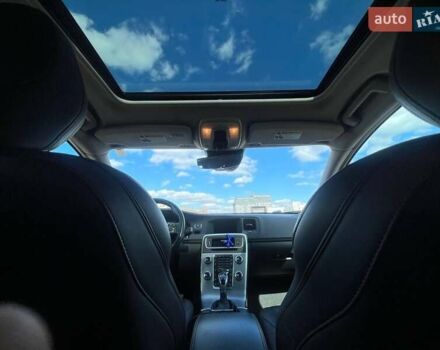 Сірий Вольво V60 Cross Country, об'ємом двигуна 2 л та пробігом 169 тис. км за 16300 $, фото 6 на Automoto.ua