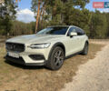 Серый Вольво V60 Cross Country, объемом двигателя 1.97 л и пробегом 105 тыс. км за 31500 $, фото 1 на Automoto.ua