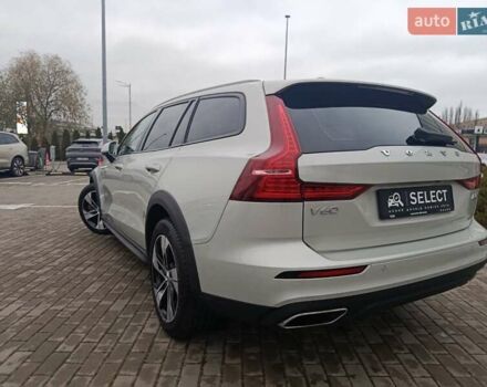 Серый Вольво V60 Cross Country, объемом двигателя 1.97 л и пробегом 98 тыс. км за 34900 $, фото 10 на Automoto.ua