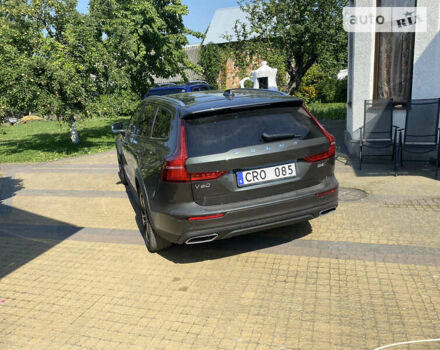 Сірий Вольво V60 Cross Country, об'ємом двигуна 2 л та пробігом 273 тис. км за 29950 $, фото 68 на Automoto.ua