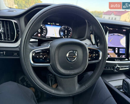 Серый Вольво V60 Cross Country, объемом двигателя 1.97 л и пробегом 137 тыс. км за 37400 $, фото 24 на Automoto.ua